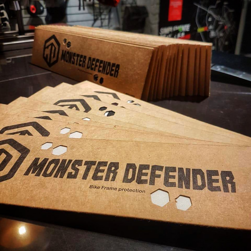 Adhesivos Protectores Cuadro Fibra Semi Rígida Mochica Monster Defender